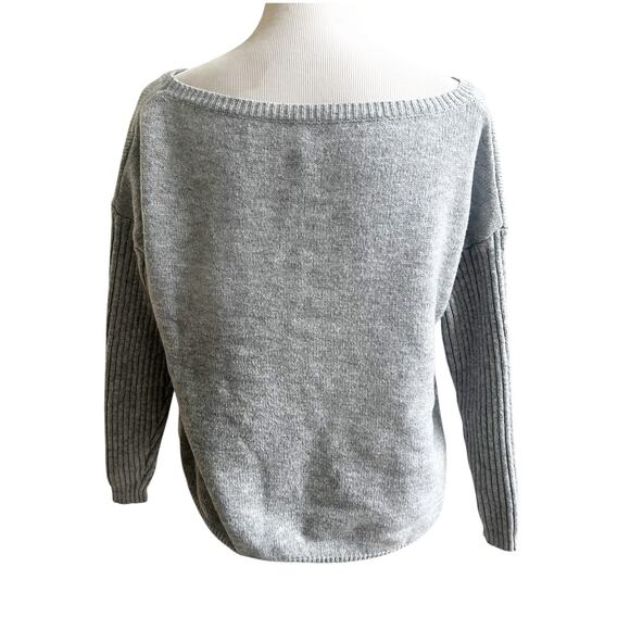 Boutique Heart Pullover Sweater Size XL Black Gray Scoop Neck Cabin Fall Comfy - Picture 2 of 10